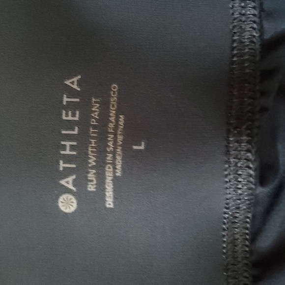 Athleta Run With It Pants Size Large Zip Pockets Lightweight Cool Breasy - Picture 9 of 13